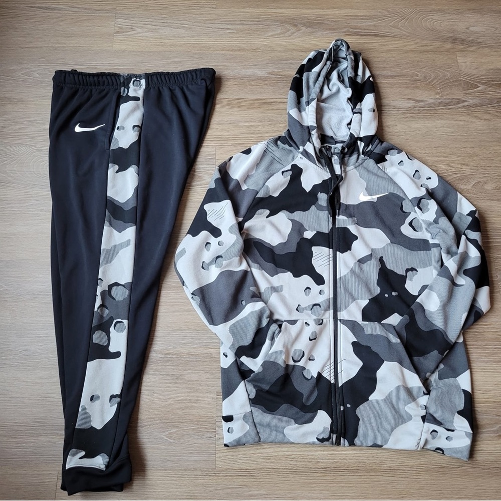 Nike Dri-Fit Grey/Black Camoflauge Sweatsuit